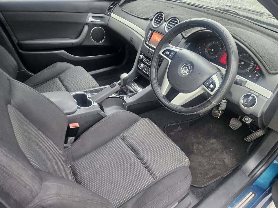2012 Holden commodore veii sv6 manual ute 9.jpg